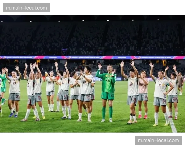 中国女足右后卫张程雪助攻数据亮眼，传中成功率高达70%